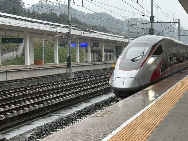 Tren bala